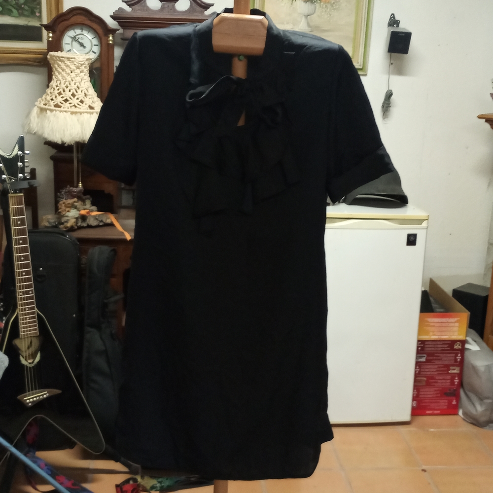 Dress/shirt you can wear with leggings